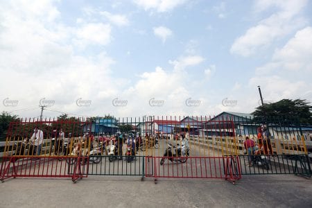 A metal blockade on a red zone street in Phnom Penh, April 29, 2021. CamboJA/ Pring Samrang