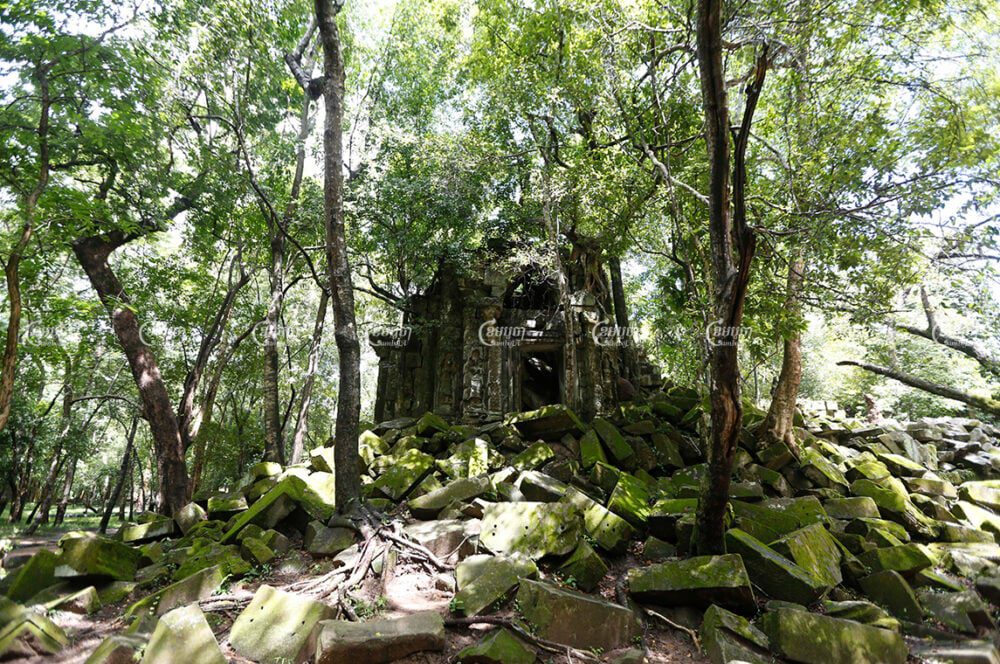 Boeng Mealea temple in Siem Reap province usually serves many tourists, but the site has been mostly cleared out by the COVID-19 pandemic. Photo taken October 2019. CamboJA/ Pring Samrang