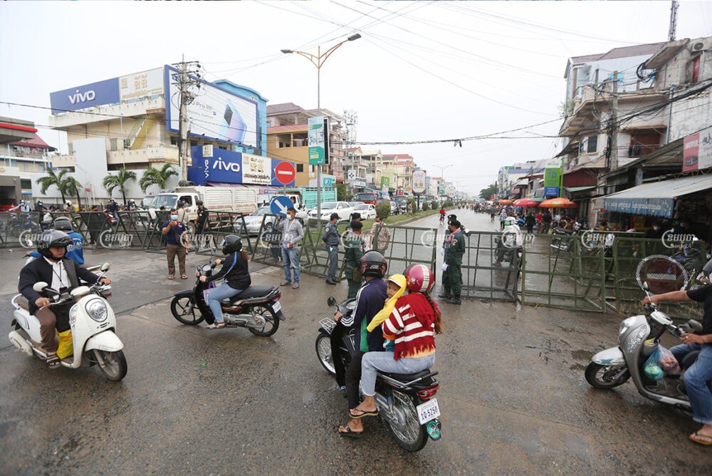 The capital's southwest commune of Stung Meanchey II is one of many now under official lockdown in Phnom Penh April 10, 2021. CamboJA/ Pring Samrang