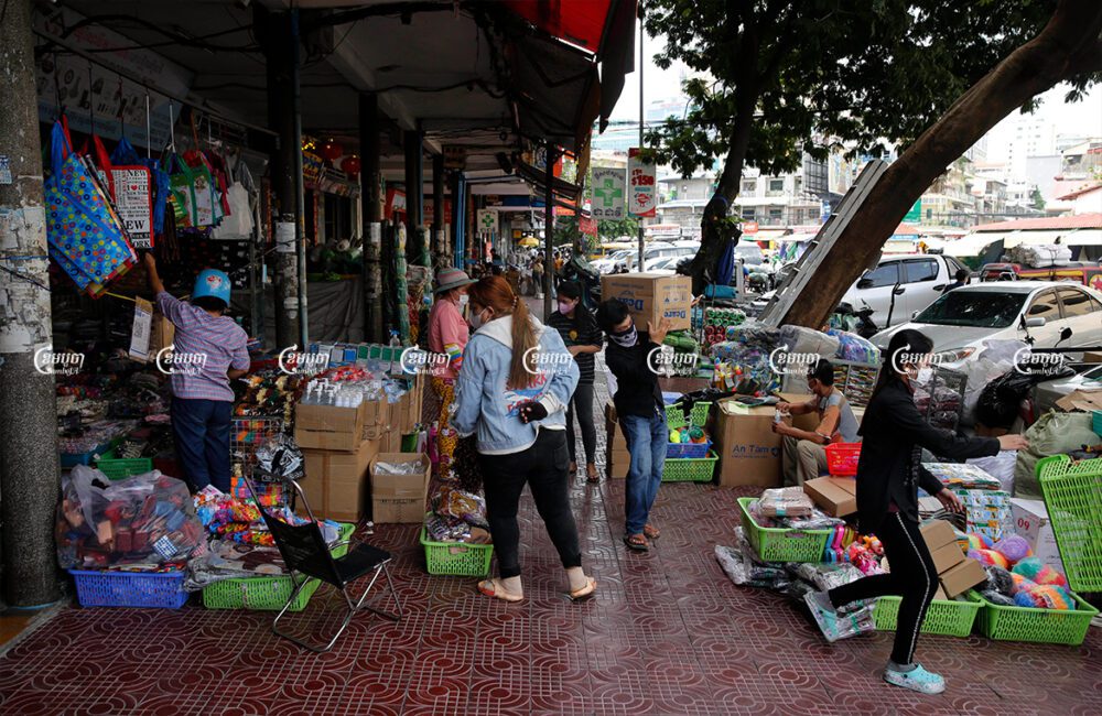 Vendors reopen their shop after the government lifts the lockdown in some places in Phnom Penh and Takmao, May 6, 2021. CamboJA/ Panha Chhorpoan