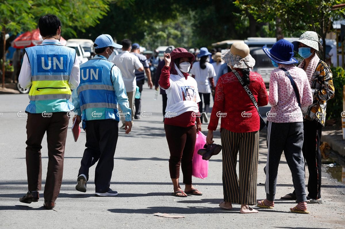 Families members of imprisoned former CNRP officials submitted a petition Friday to the UK embassy in Phnom Penh asking Foreign Secretary Dominic Raab to intervene on behalf of their loved ones. That same day, a son of one of the protesting women was charged in municipal court for alleged incitement and insult of public officials, June 25, 2021. CamboJA/ Panha Chhorpoan
