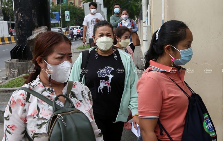 Representatives of the Naga World staff arrive the Labour Ministry to reinstate for a meeting in Phnom Penh, December 3, 2021. CamboJA/ Pring Samrang