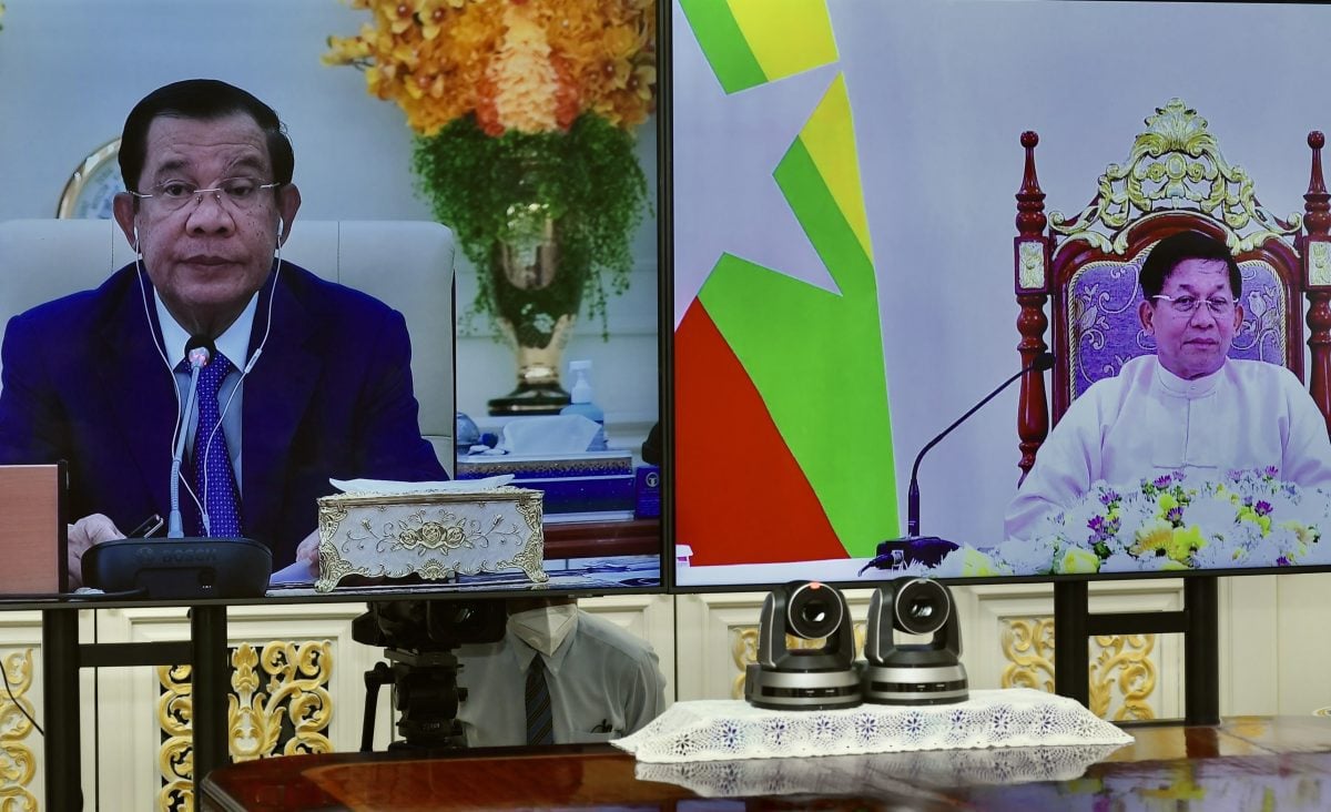 Prime Minister Hun Sen and Min Aung Hlaing, Myanmar's military leader, are pictured during an online meeting on January 26, 2022. Photo by Cambodia Cabinet