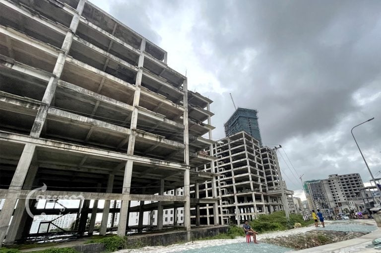 A construction site in Sihanoukville province, has been left unfinished for nearly two years. Many Chinese investors left town due to COVID-19. Picture taken August 23, 2022. CamboJA/ Pring Samrang