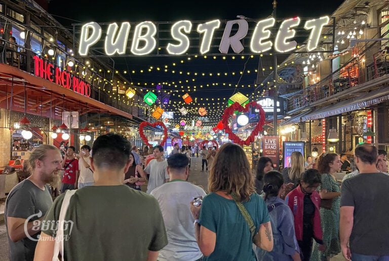 Tourists visit Pub Street in Siem Reap city. Picture taken on February 12, 2023. CamboJA/ Sorn Sarath