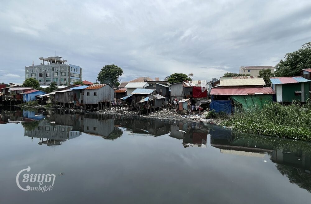 Samaki Rong Roeurng community along Boeung Trabek risks being evicted with low compensation, July 15, 2024. (CamboJA/Pring Samrang)