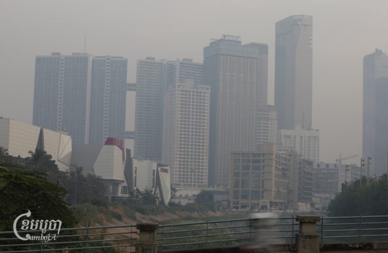 The Phnom Penh skyline covered in smog on Jan. 23, 2025. (CamboJA/Pring Samrang)