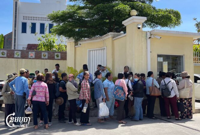 Supporters of Paris Peace Agreement activist Srun Sorn gather outside Phnom Penh Court of Appeal for his hearing on February 25, 2025. (CamboJA/Pring Samrang)
