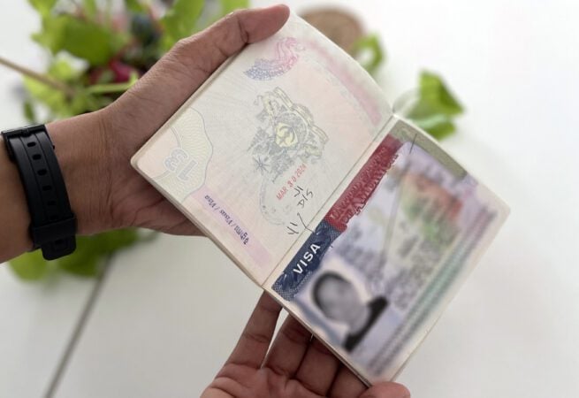 A US Visa issued to a Cambodian in 2024. (CamboJA/Pring Samrang)