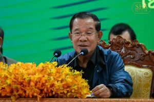 Senate President Hun Sen proposes amendment to the Constitution to strip Cambodian citizenship during his speech in Preah Vihear province, June 27, 2025. (Hun Sen’s Facebook)