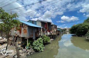 Households along Boeung Trabek canal at Samaki Rong Roeurng community in Chamkar Mon district face eviction due to the canal expansion project to relieve flooding in Phnom Penh. Photo taken on May 26, 2025. (CamboJA/Pring Samrang)