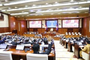 National Assembly approves amendment to law to strip the citizenship of Cambodians found guilty of treason. (Photo: National Assembly)