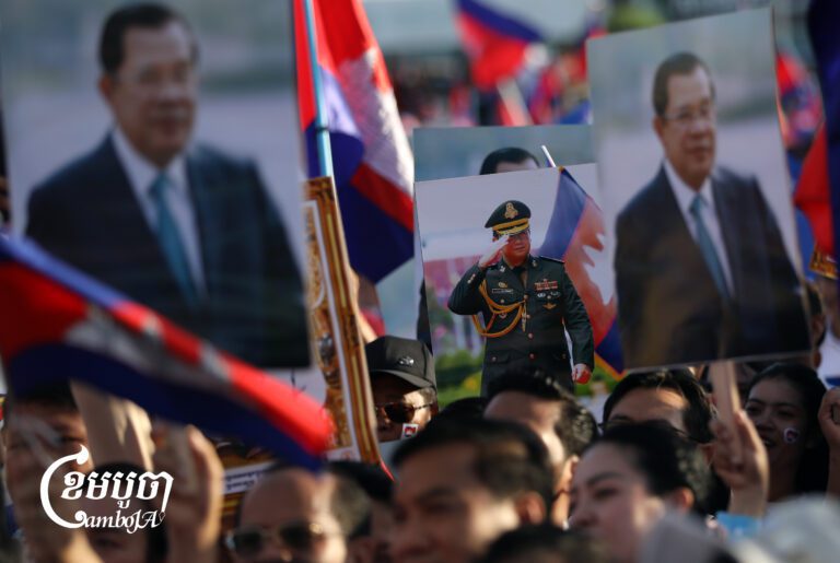 Thousands, including government officials and citizens, joined a solidarity march in Phnom Penh on June 18, 2025, backing the government’s move to resolve a border dispute with Thailand, including referring the case to the International Court of Justice. (CamboJA/Pring Samrang)