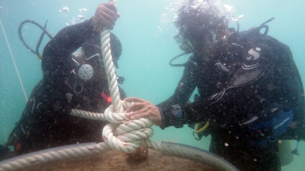 The NGO Fauna & Flora deployed mooring blocks to protect coral reefs against anchoring in Koh Rong Marine National Park, one of several of the organization's initiatives in Cambodia. (Copyright: © Matt Glue / Fauna & Flora)